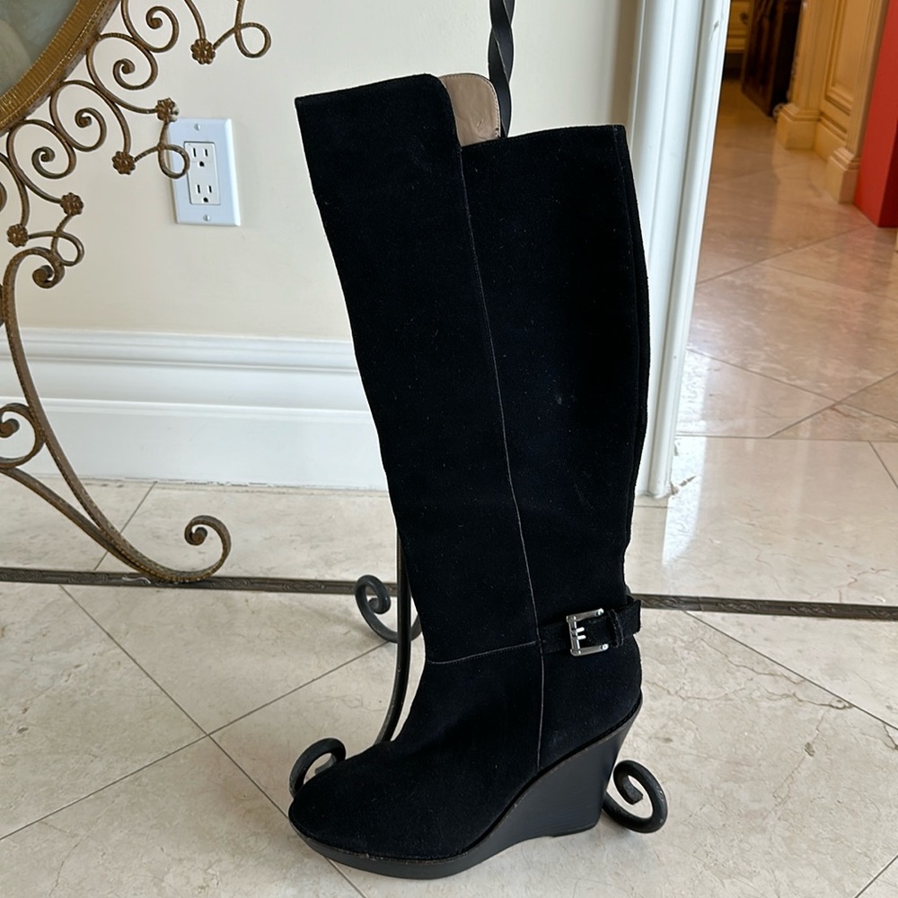 Brand new Andrew Stevens knee high suede boots